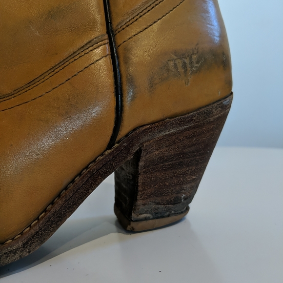 ❗️TAKING OFFERS❗️Vintage Frye Boots OBO - Picture 5 of 15